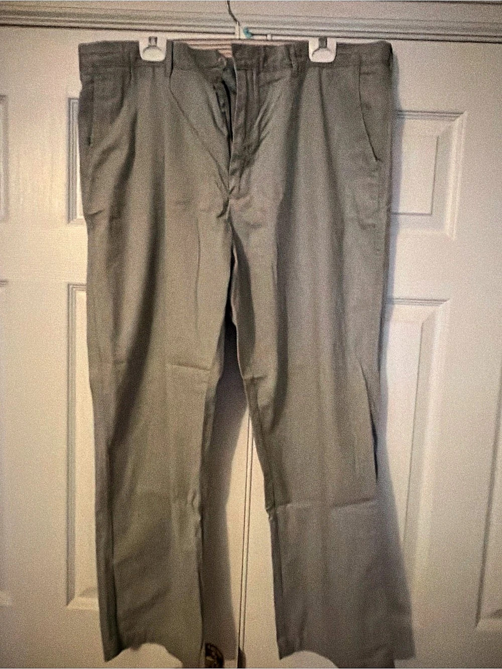 Cremieux Classic Men's Cotton Chinos Gray Waist 40x30